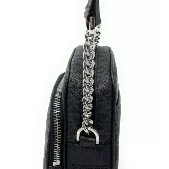 Michael Kors Jet Set Travel Flight Crossbody - Picture 4 of 9